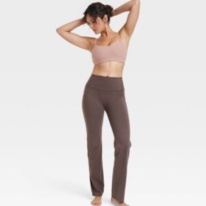 NWT All in Motion Women's Brushed Sculpt Pocket Straight Leg Pants, Small